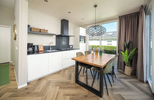 Lathum House | Type Cube Wellness 2 to 4 people