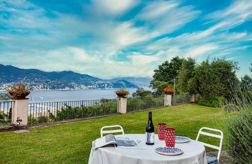 Nozarego Villa | Typical renovated house with sea views