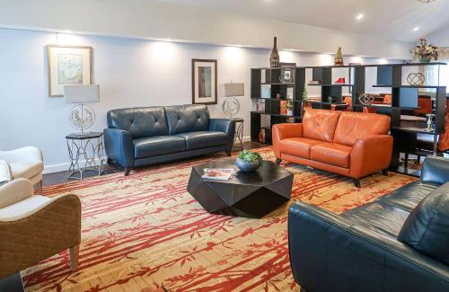 Tysons Hotel | Tysons Corner Suites, A Baymont by Wyndham