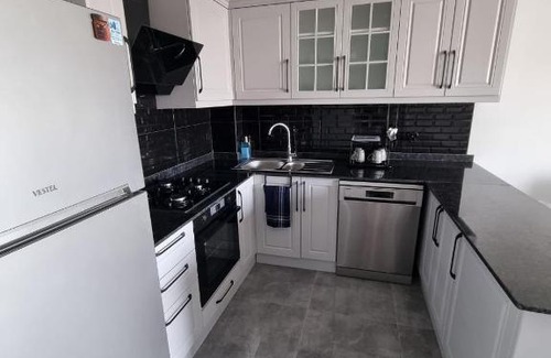 Artikli Apartment | Uğur Apart Sea View