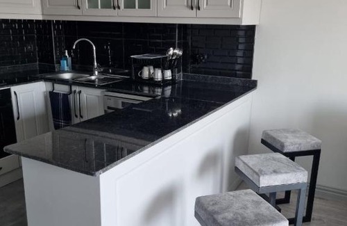 Artikli Apartment | Uğur Apart Sea View