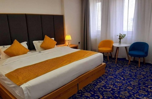 Sukhbaatar Hotel | UB Grand Hotel