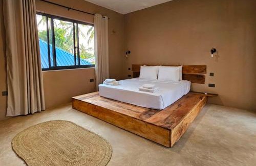 Bwejuu Beach Bed & Breakfast | Ubuntu Art Village