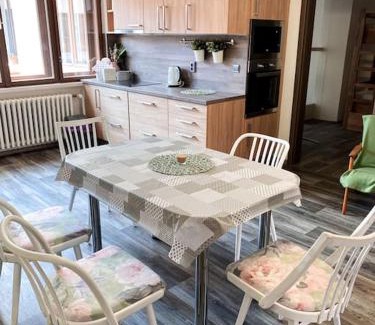 Krumvir House | Ubytování U Cesty