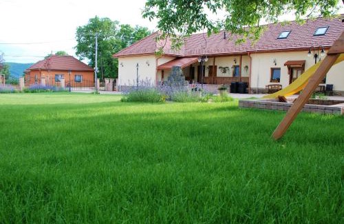 Krasnohorske Podhradie Apartment | Ubytovanie Tri ruže