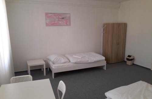 Hodonin Hostel | Ubytovna Kubra