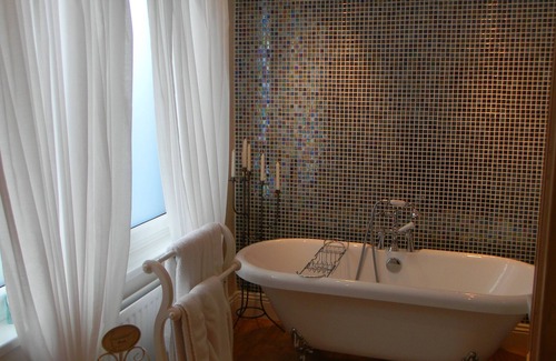 North Sunderland House | Ugiebrae House Bed and Breakfast