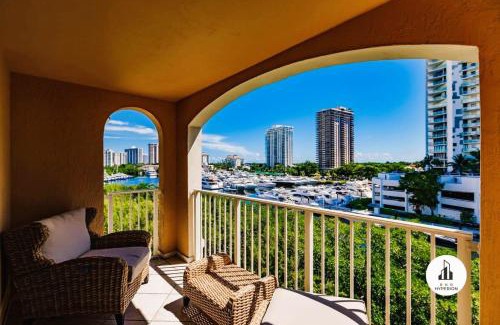 Aventura House | Uhost AI - 3B Gem w Golf & Intracoastal Views
