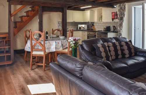 Brynsiencyn Cottage | UK40277 - Llys Elen Two