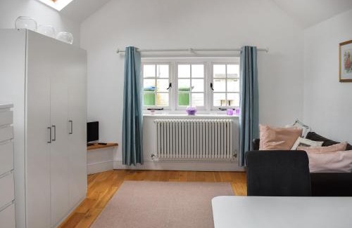 Scaynes Hill House | Uk46354 - Old Chimneys Cottage
