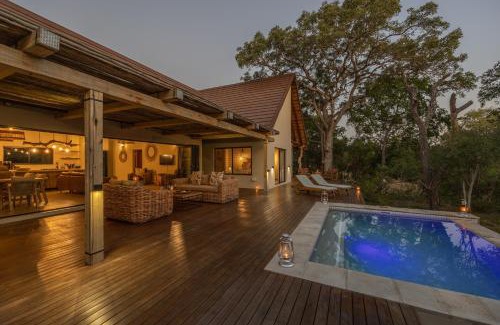 Thorny Bush Game Reserve Villa | Ukanyi Luxury Villa