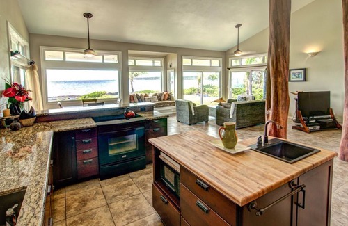 Keaau House | Uli Kai Hale- Ultimate Oceanfront Rental