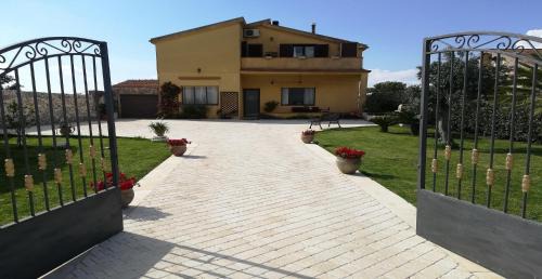 Pozzillo Apartment | Ulivo Apartment