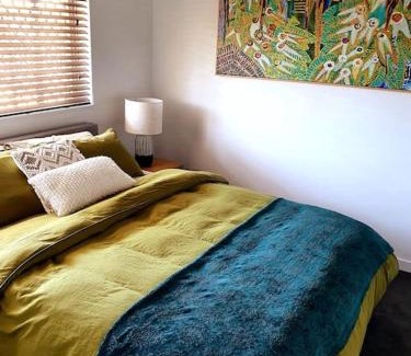 Kings Beach Apartment | Ultimate Coastal Escape + Amazing Views