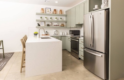 Fayetteville Condo | Ultimate Razorback Game Day Condo
