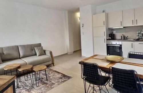 Bourgfelden Apartment | Ultra comfortable bright studio near the center of Basel