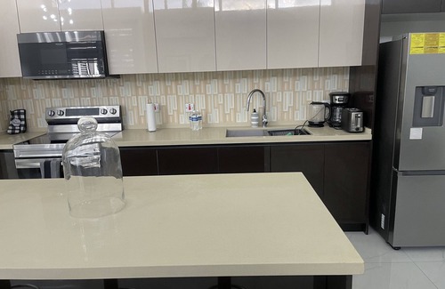 Saint Andrew Apartment | ULTRA LUXURY CONDO KINGSTON -JAMAICA CLOSE TO THE US EMBASSY