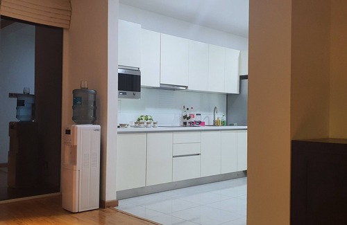 Gampaha Apartment | Ultra Modern Luxury Room Located Surrounded by Lush Green Trees