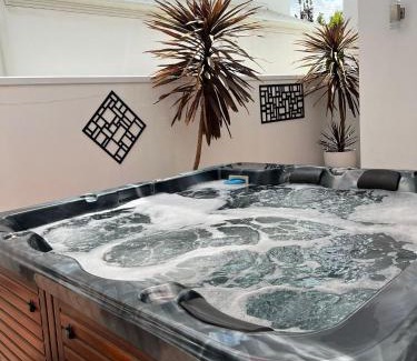 Beaconsfield House | Ultra Stylish Fremantle Area