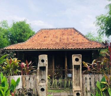 Pejarakan House | Umah Kayu 1-Menjangan homestay