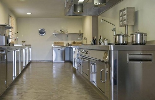Todi House | Umbria - Luxury Country House 6 Bedrooms w Ensuite Bathrooms