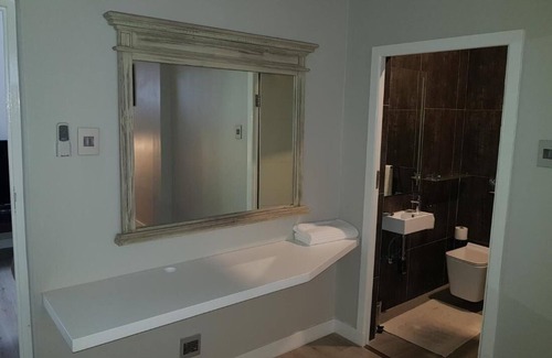 La Lucia House | Umhlanga Lodge Room 1