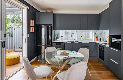 Umina Beach House | Umina Blue - A Stylish Coastal Family Stay