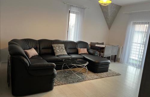 Radauti Apartment | Un apartament deosebit, aerisit, ultracentral.