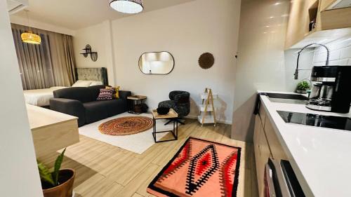 Central Province Apartment | UN approved Cosy home with pool