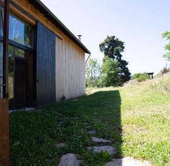 Saint-Georges-en-Couzan House | Un petit bout du monde