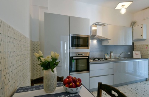 Santa Margherita Ligure Apartment | Una finestra su Villa Durazzo