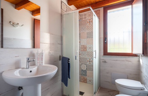 Palermo Cabin | Una finestra su Danisinni - Queen room by Wonderful Italy