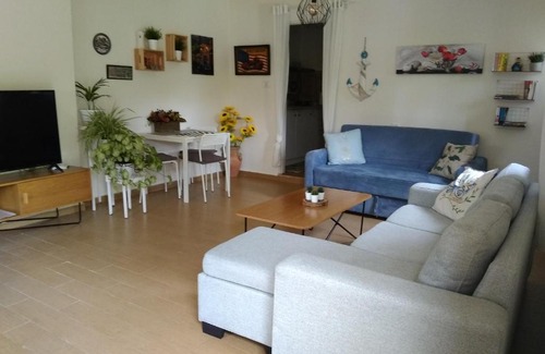 Aseret House | Under The Fig Tree