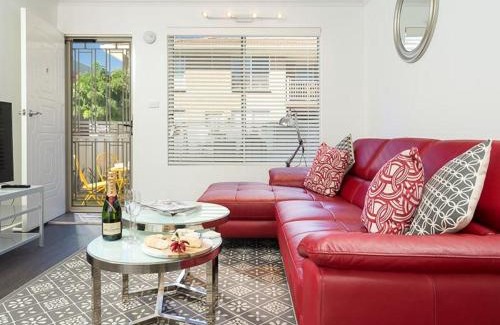 Albury House | Understated Elegance Affordable Luxury