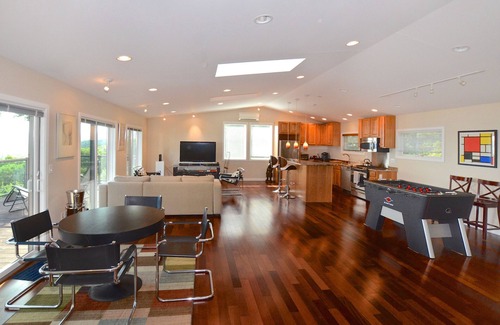 Glenford House | Unequalled Views of Reservoir & Mtns, Affordable, Totally Private