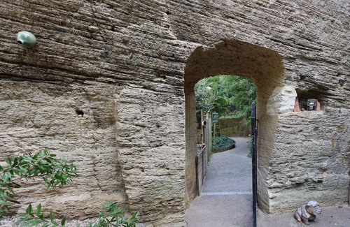Doue-la-Fontaine Apartment | Unforgettable Night in a Troglodyte Cave Home