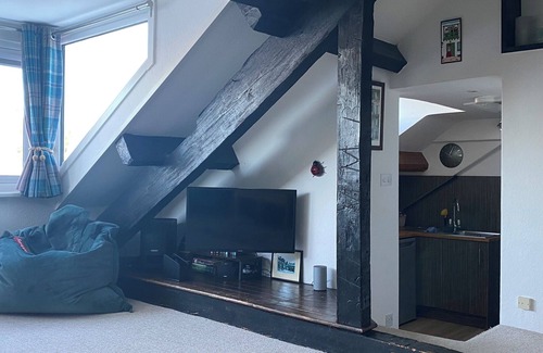 Cartmel Apartment | Unique apartment in Cartmel centre. Unrivalled location.Garden.Fab views.Sleeps4