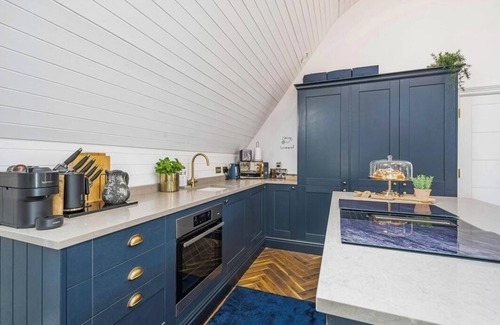 Crosby Apartment | Unique Chapel Apartment near to Crosby beach