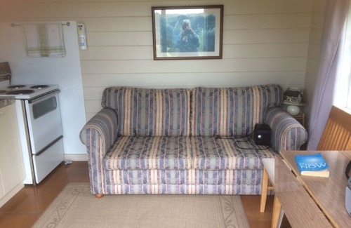 Port Levy Cottage | Unique Character Farm Stay