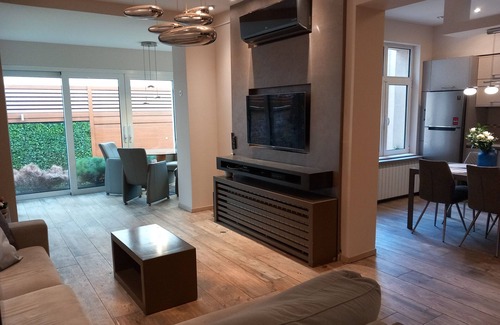 Vozdovac House | Unique city house with backyard in Belgrade