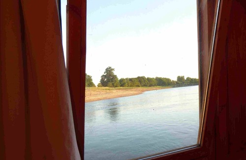 Saint-Florent-le-Vieil Boat Rental | Unique cruise of several days with Houseboat on Loire
