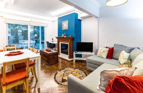 Kabatas Apartment | Unique Flat w Garden, Fireplace 5 min to Istiklal