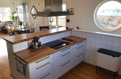 Ronnang Apartment | Unique location and wonderful sea view in Rönnäng, Tjörn!