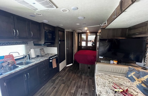 Plymouth House | Unique RV Stay on Airport property