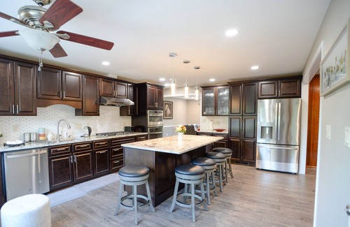 Buechel House | Unique Serenity - Entire Home On Private 3-Acres in Metro. Expo Center, Bourbon