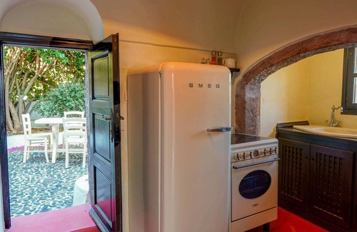 Megalochori Villa | Unique villa near cosy village Megalochori