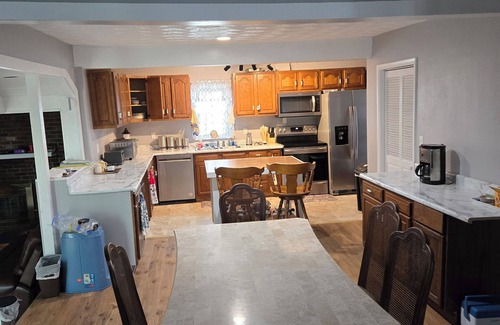 Owensboro House | Uniquely remodeled 3 bdrm 1 bth home in safe area! Fenced in with a large deck!