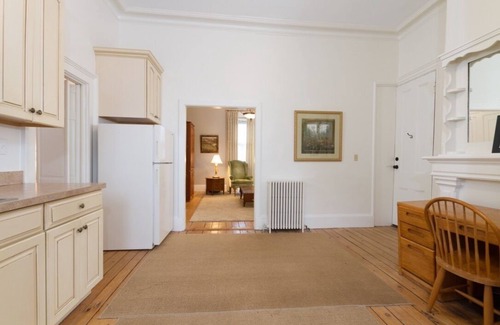 Fifth Ward Apartment | Unit 2, 1st floor 1 Bdrm, walk to mansion and beach