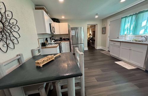 Globe Apartment | Unit 5 - Pinal Creek East - Gold Unit; 2-bedroom apartment with AC and WiFi