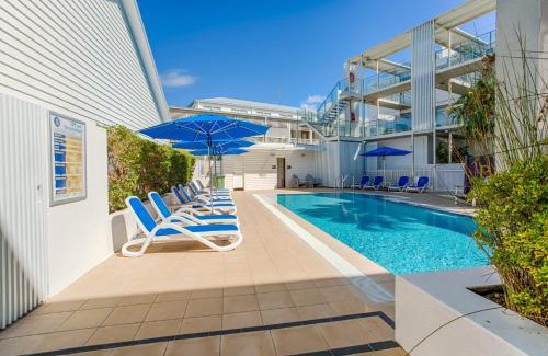 Rainbow Beach House | Unit 8 Plantation Resort Rainbow Beach